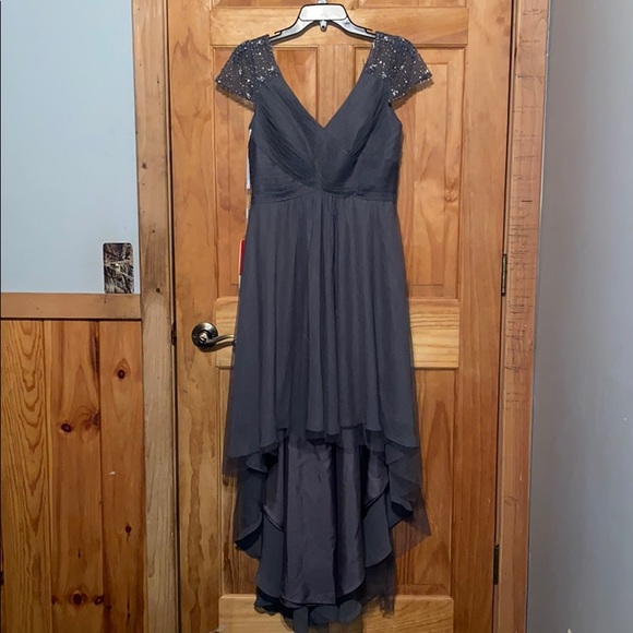 Dress - Picture 1 of 4